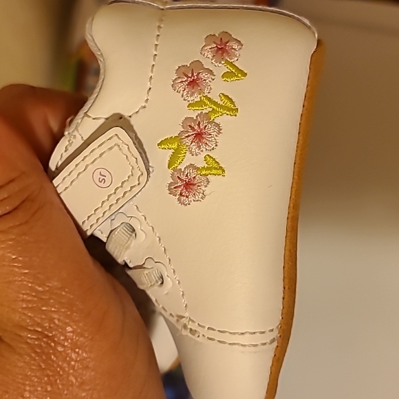 Shoes - Picture 3 of 3